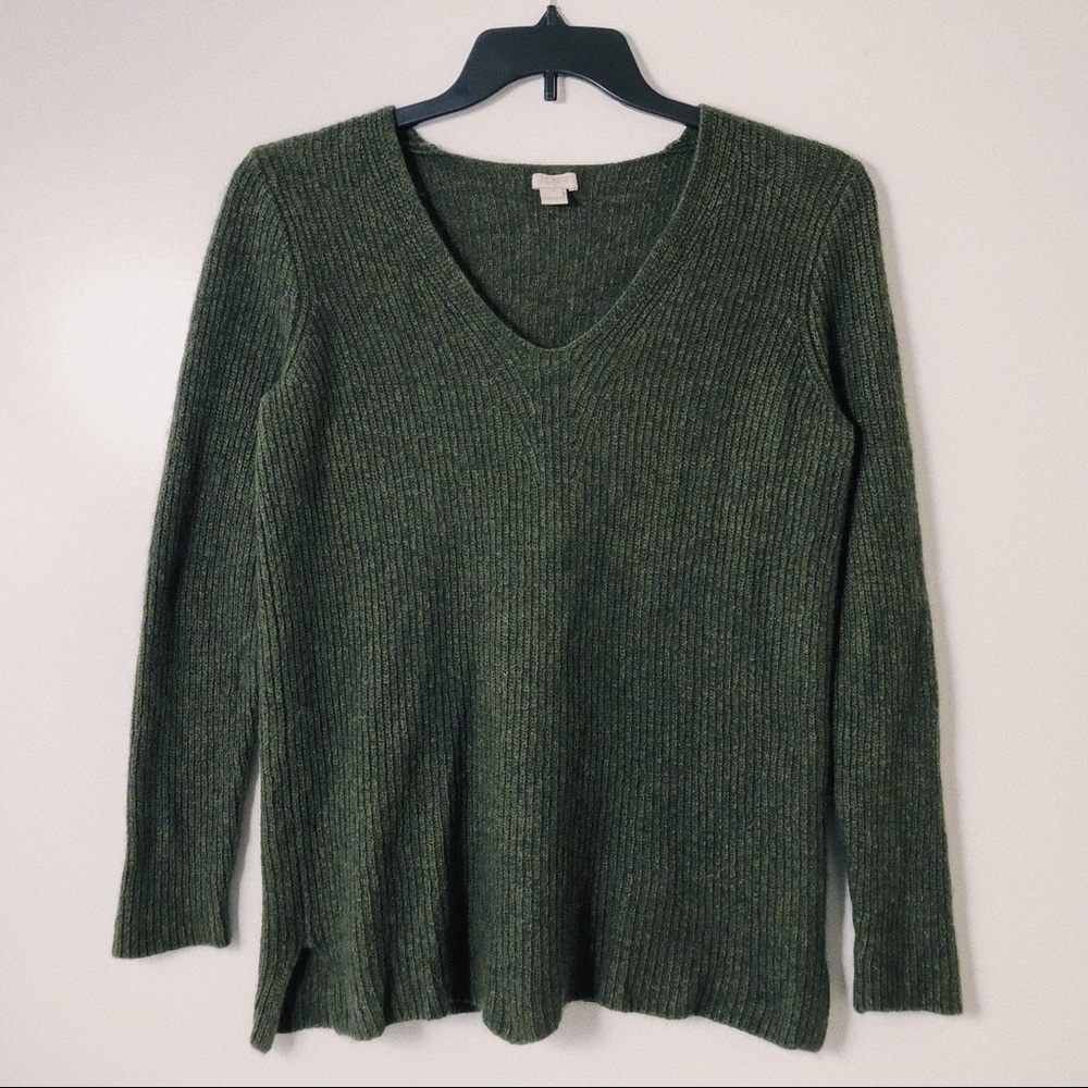 Jcrew dark green v-neck knit sweater